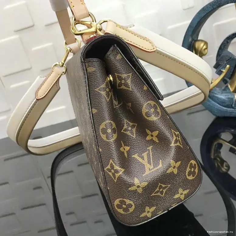 Fashionrep Bags LV 19T1L0227 1013